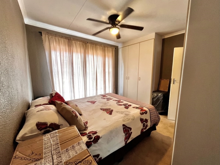 2 Bedroom Property for Sale in Safari Gardens North West